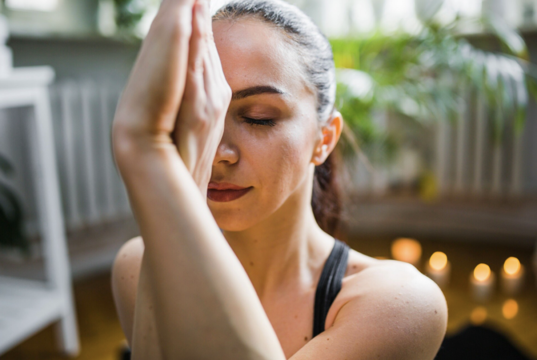 This Simple Morning Habit Quietly Improves Energy, Skin, and Focus