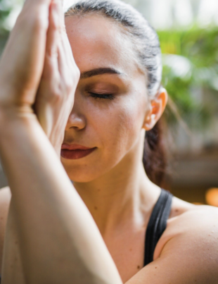 This Simple Morning Habit Quietly Improves Energy, Skin, and Focus